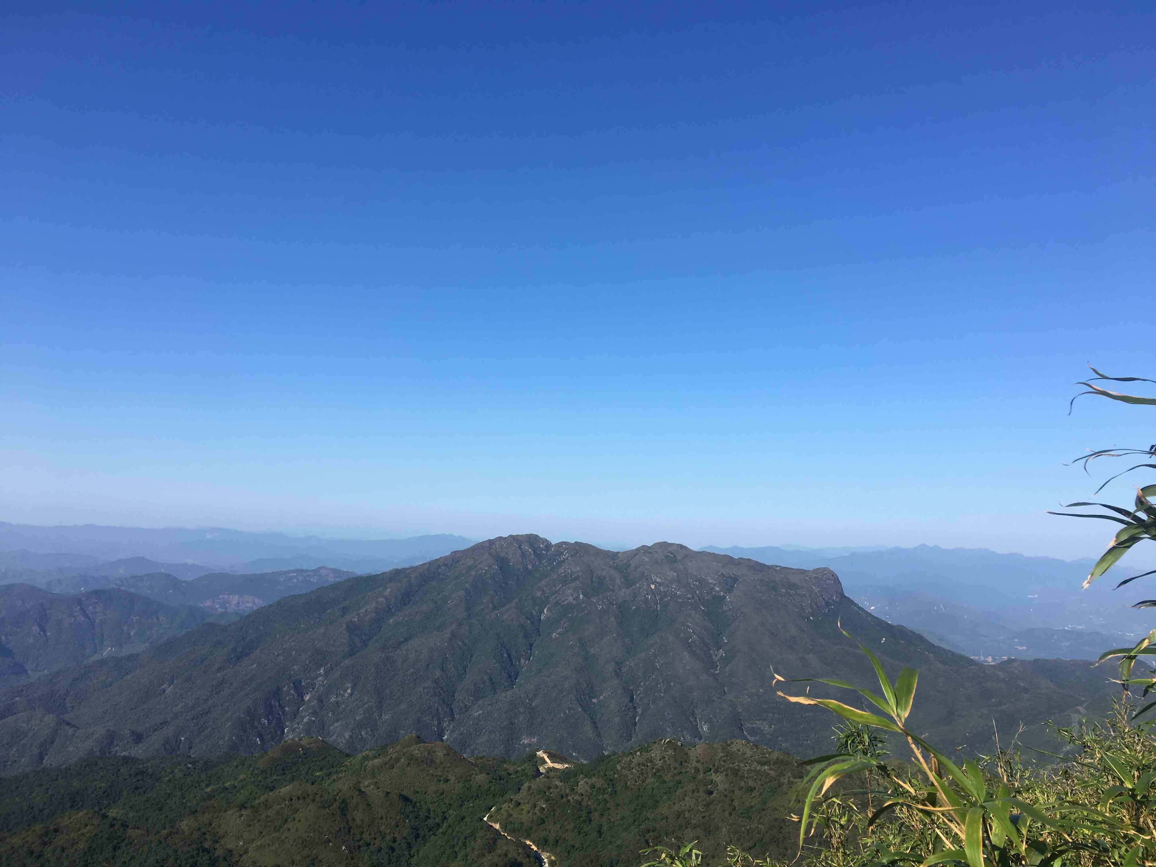 勇登惠东第一峰-莲花山