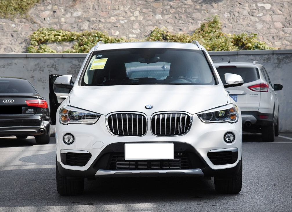 外观设计依然非常宝马,空间也是优秀,吸引年轻目光的宝马x1评测