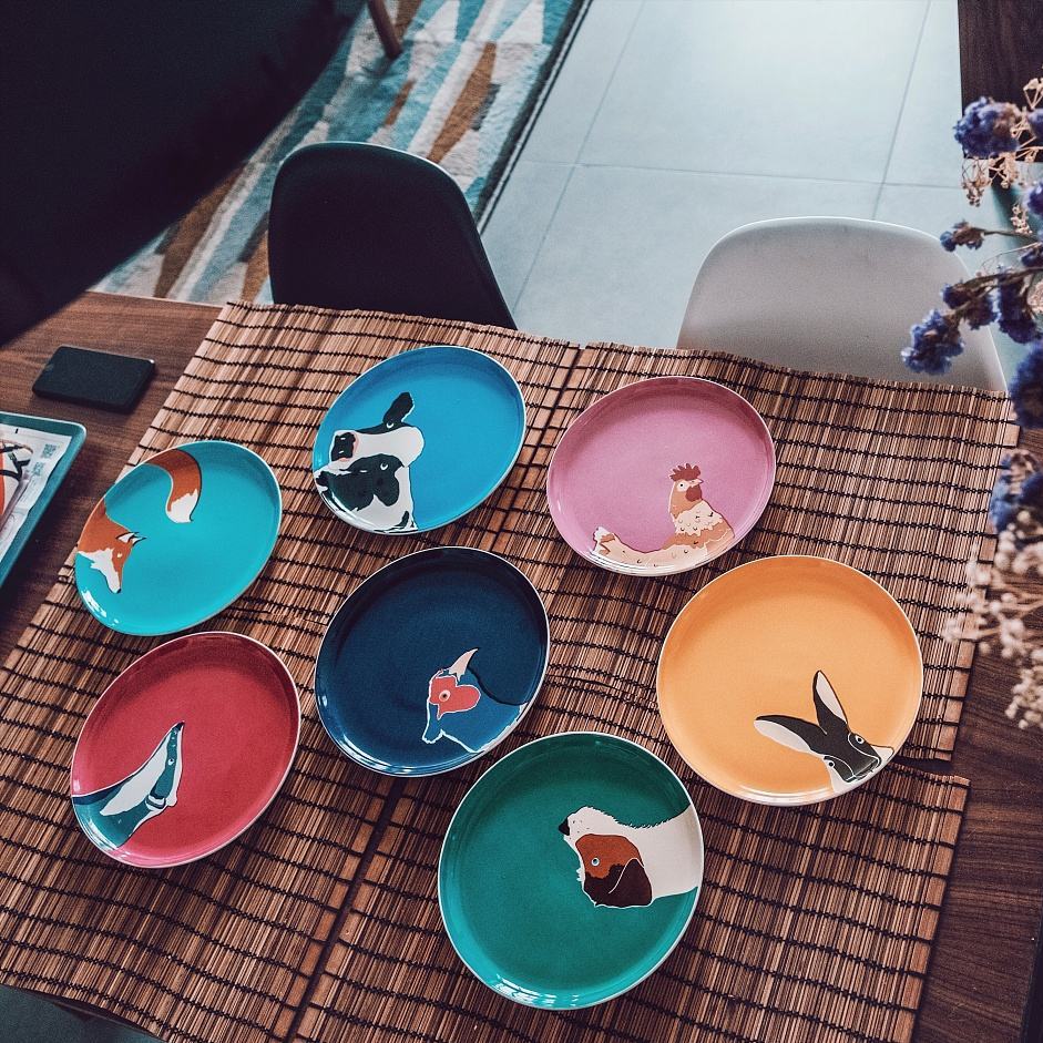 男朋友这么教游泳,你们觉得学多久能学会呢?