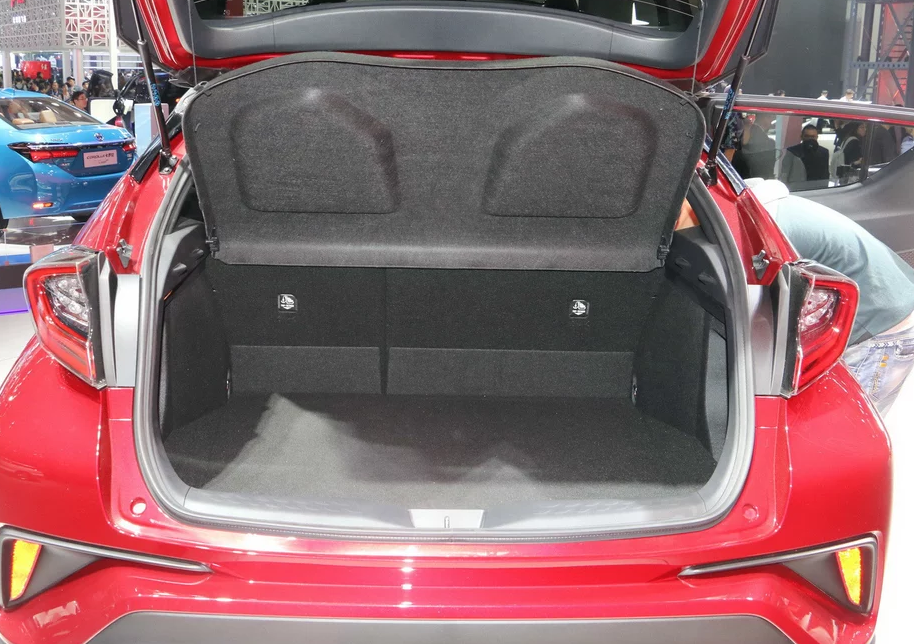 一起来看看,一汽丰田-奕泽izoa,经典轿车的魅力