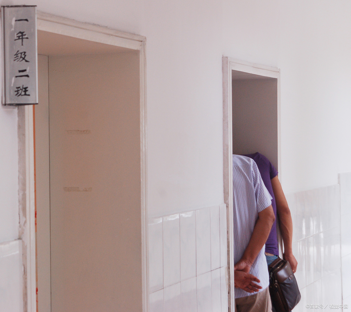 禁带手机入校,教室后门的脸,终于有望成为历史!