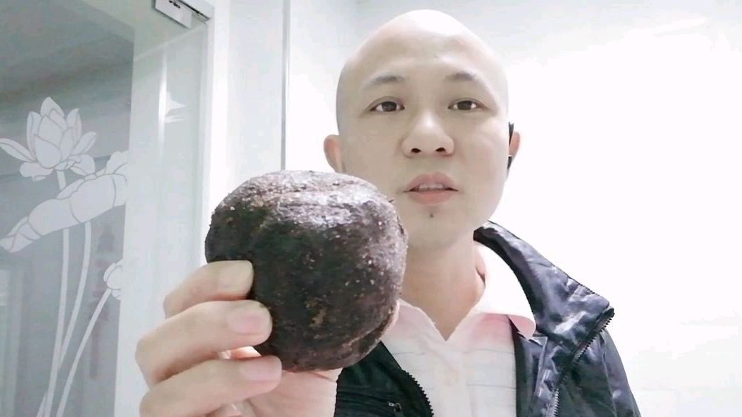 襄阳特产大头菜,外出工作的人总要带一点,鲜香开胃脆爽,家乡味