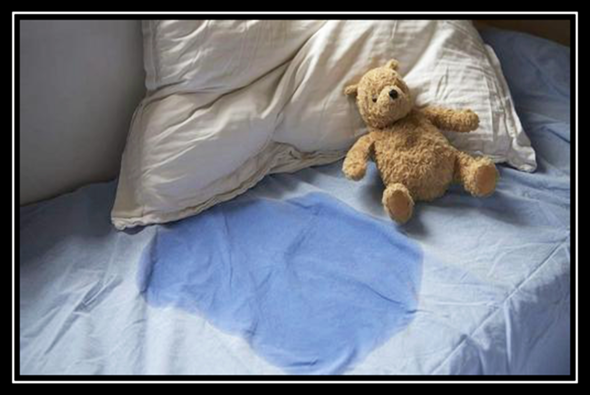 宝宝尿床几时休?超过这个年龄还"画地图",妈妈有必要重视了