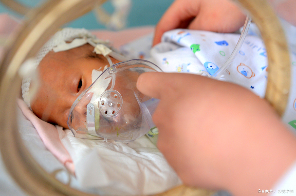 其实,临床上也遇到新生儿喘不上气新生儿吸氧的图片