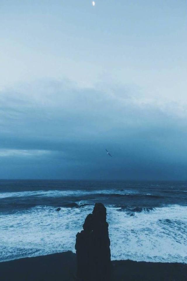 感悟人生伤感的经典句子,无奈悲凉,道出世间沧桑!