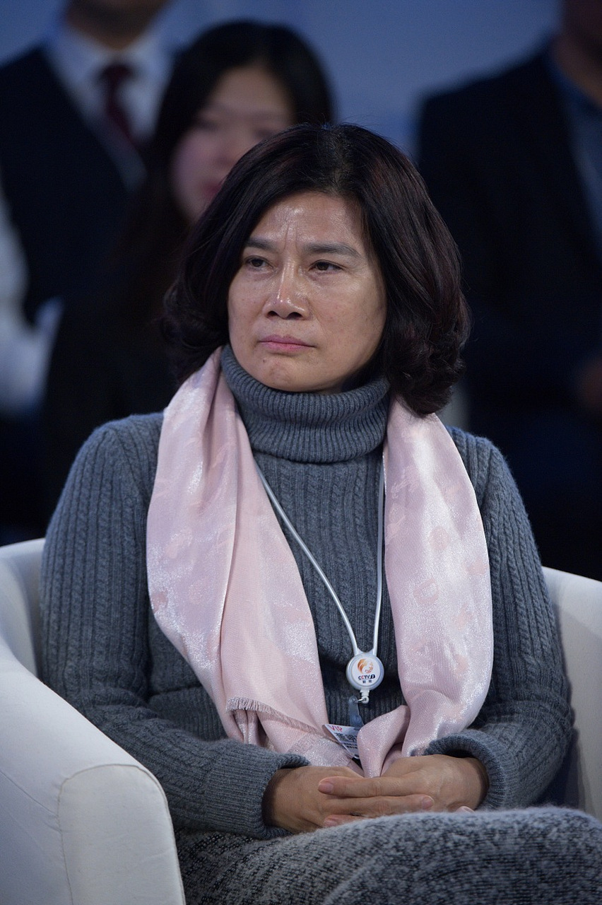 这番言论一定是董明珠亲自授意格力员工发表的,因为孟羽童可是董明珠