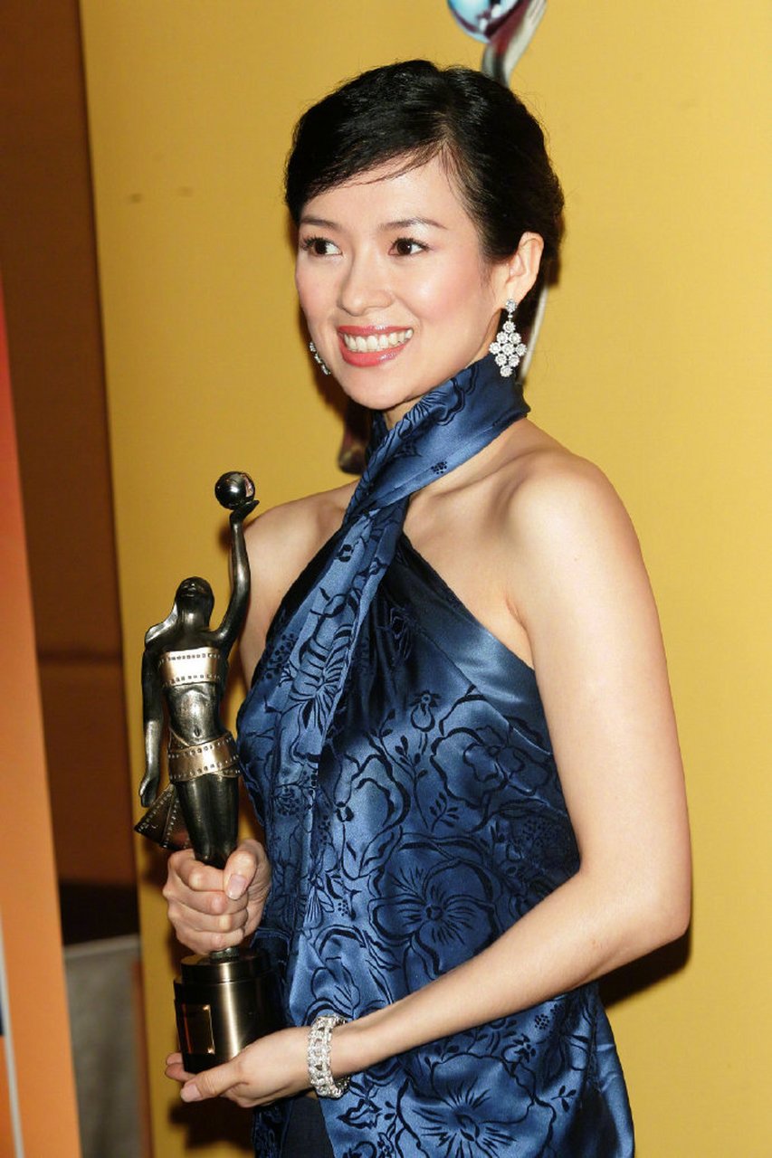 2005年香港金像奖,梁朝伟,章子获得影帝影后,影片是《2046》,国际章