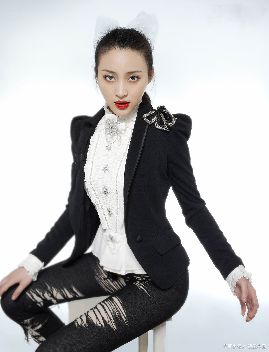 甘婷婷:性感妖媚,人间尤物