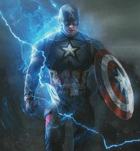 美队拿起雷神之锤后,出现了一个很不对劲的地方,有谁注意到了?