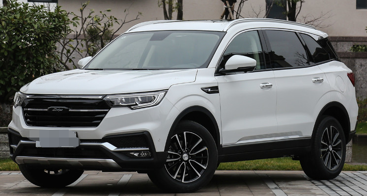 众泰t500的品读,惹人注目的外观,车身线条非常流畅