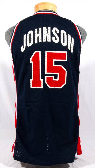 魔术师约翰逊梦一队球衣拍卖价格超过4万美元