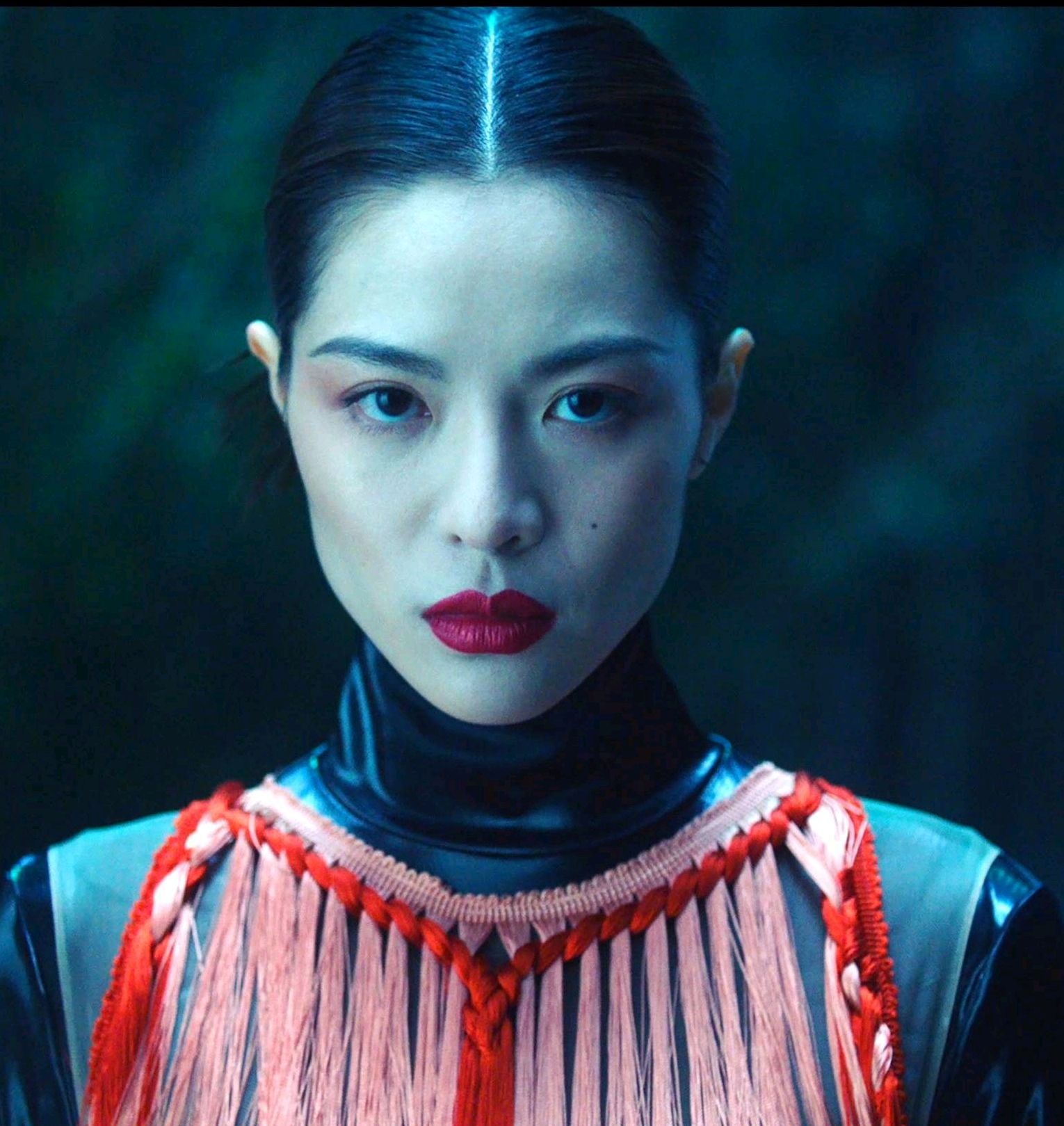 钟楚曦阮经天重回《神探蒲松龄》摄影地拍片,竹影横斜,氤氲婆娑