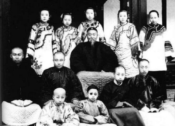 晚清重臣李鸿章人人皆知,却少有人知道他父母之间,本是兄妹关系