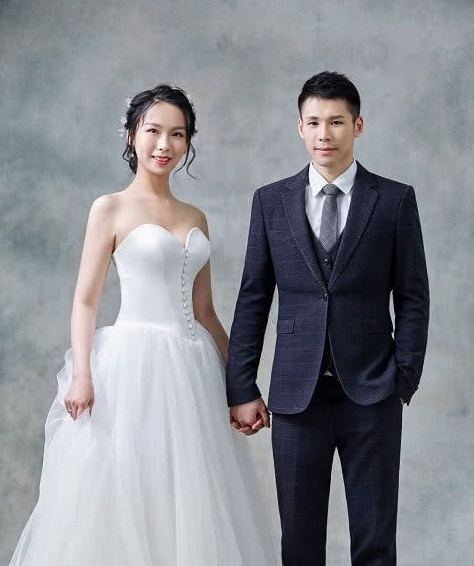 张成龙妻子微博发布感人日记,奥运冠军婚后成宠妻狂魔!