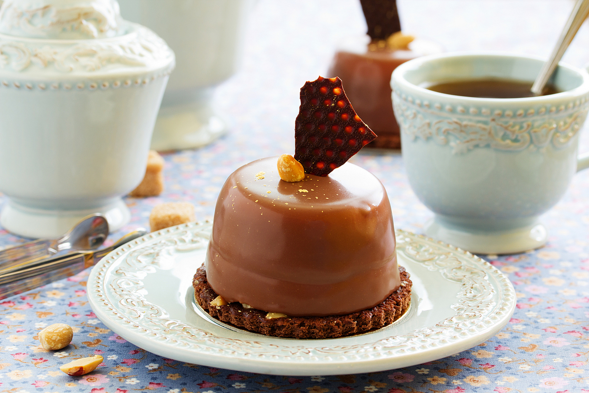 法式焦糖布丁口感丝滑,香甜可口,是一道美味甜品,下面我们一起学习