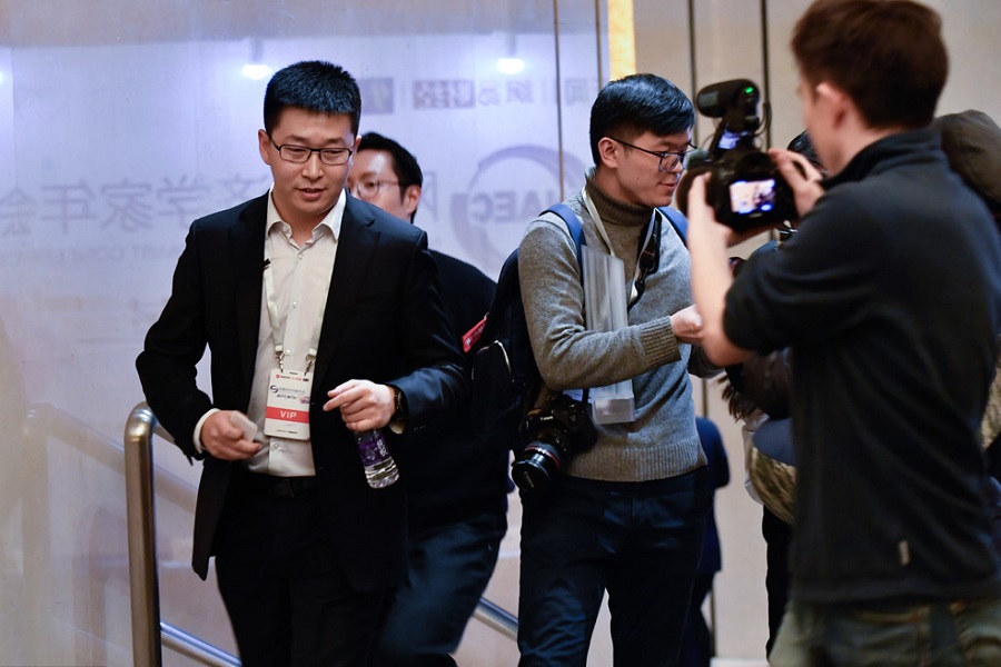 ofo创始人戴威成"老赖" 以后不能坐飞机买房了