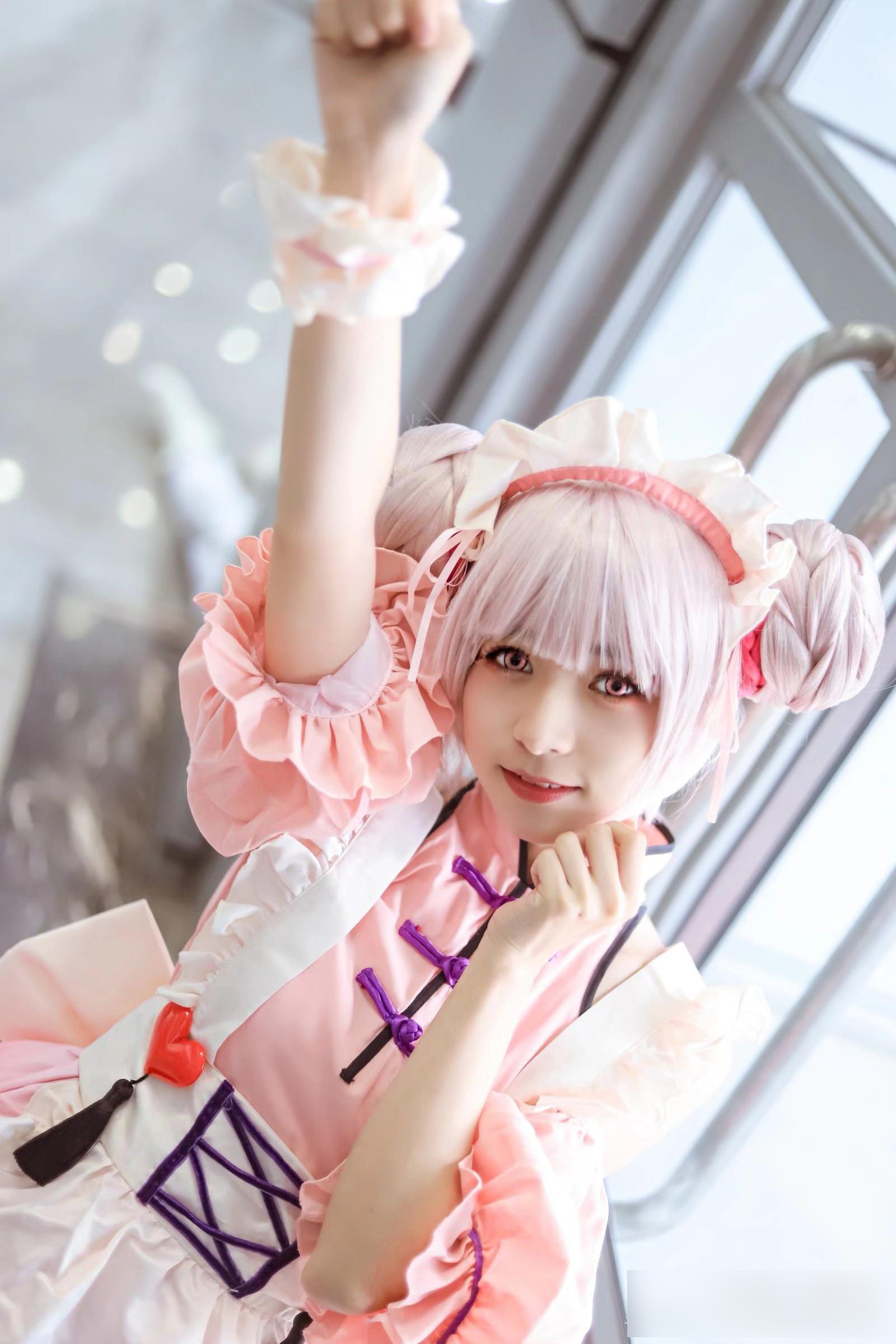 国人coser:咲夜_心属咲白 扮演的女仆装小乔