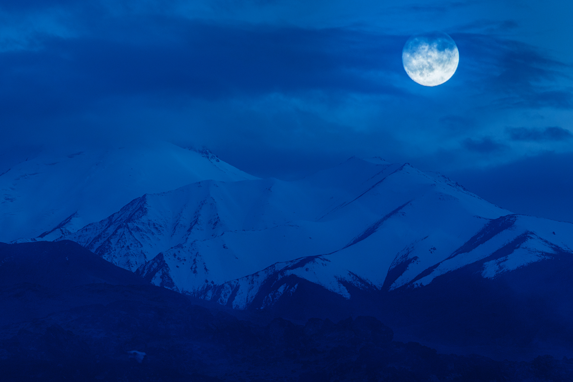 神秘的崑崙山,夜幕已降臨,5000米之上的崑崙山夜晚是怎樣的呢?