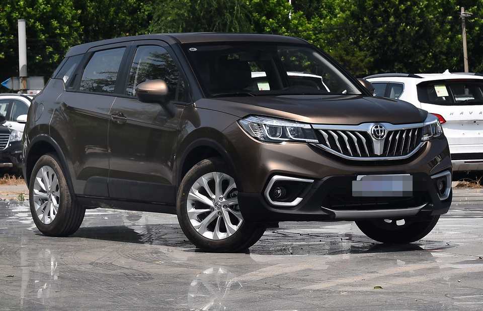 中华v3 2017款1.5l,看着就很独特,低调也掩盖不了光芒