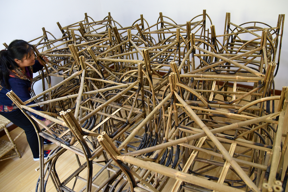 李小明将竹子打造成创新自行车,打破了人们对传统材料的固有认知,其