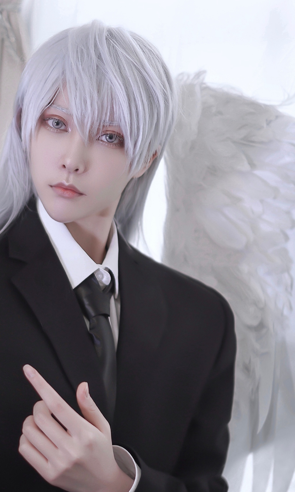 夙胤言生:给我一头银发,给你一片星河!