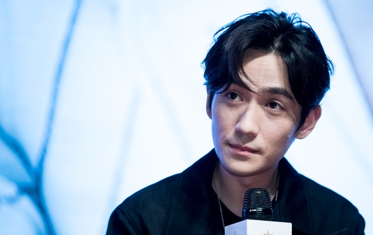 2009年出演电影《再生缘》;2010年主演亚洲首部imax3d