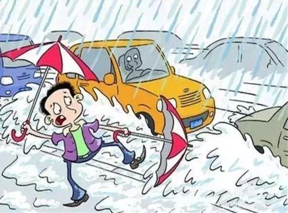 暴雨侵袭!洪都瞬间变成一座"水城",多处涨水