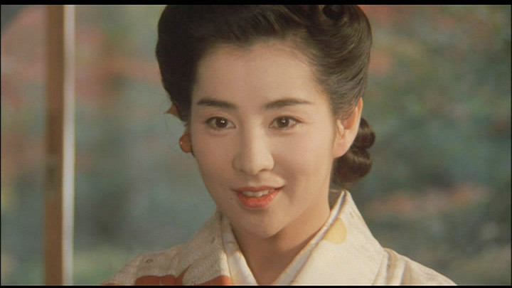 出身名门,年过69依然被誉为日本第一美女,出演上百部影片的她