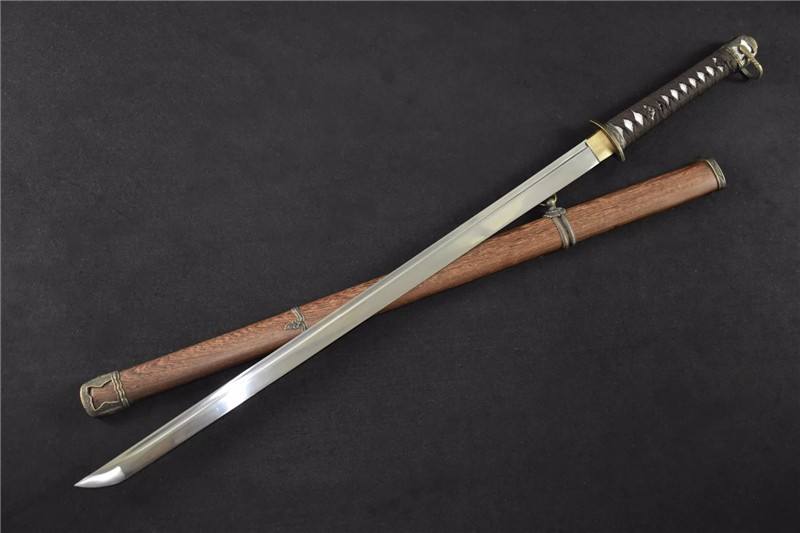 杀害同胞最多的一把日本军刀:刀柄上面刻着数字,拍卖价高达百万