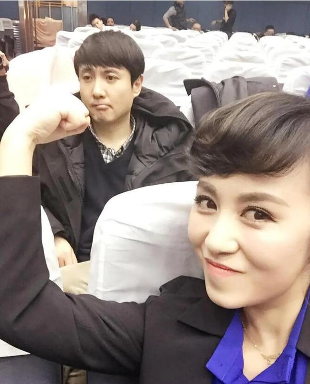 马丽母亲节官宣生子,与小9岁的丈夫秀恩爱,曾为前男友退出春晚!