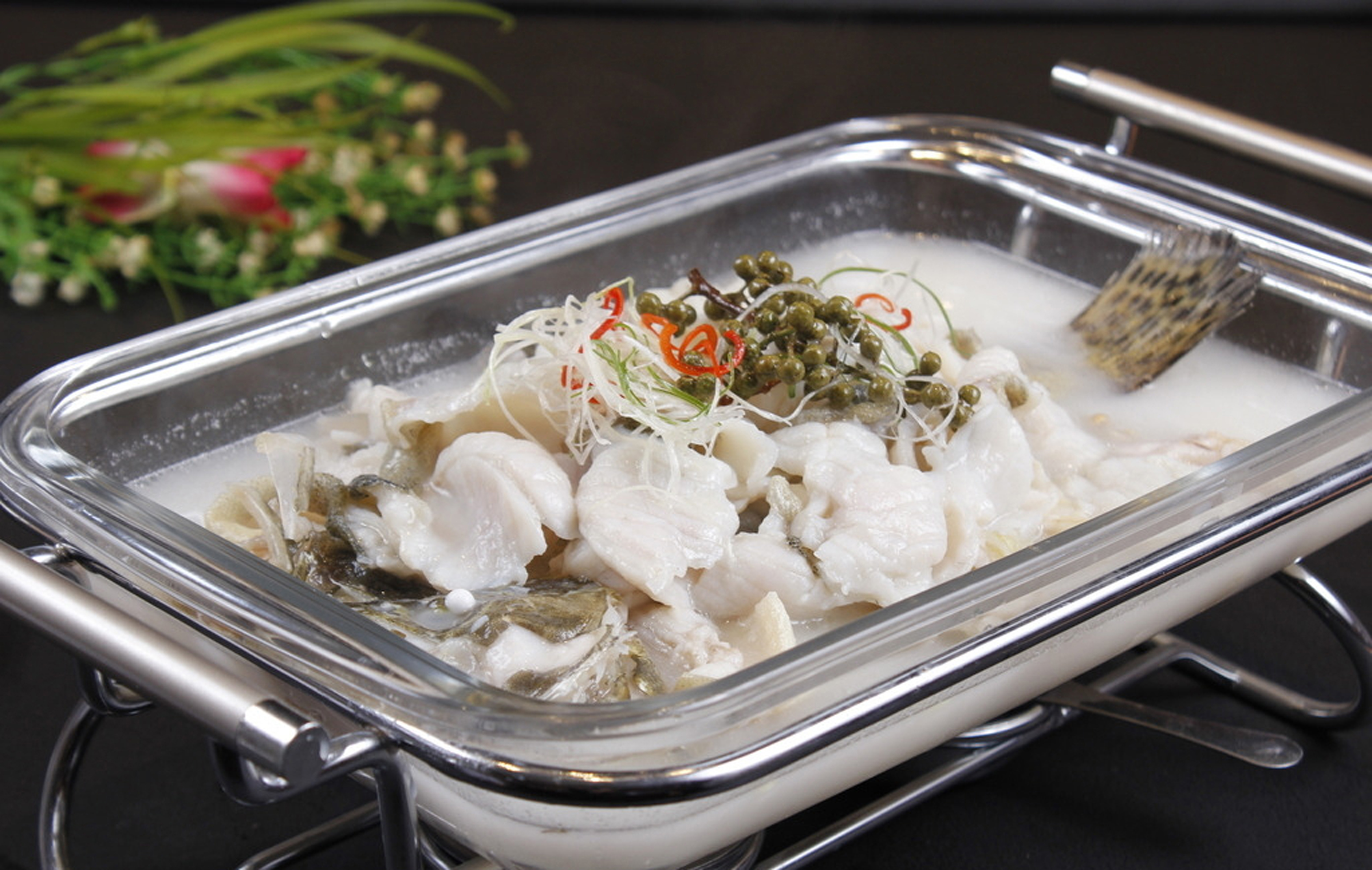 每日推荐六道沪菜:这六道值得你尝一尝,天椒桂鱼