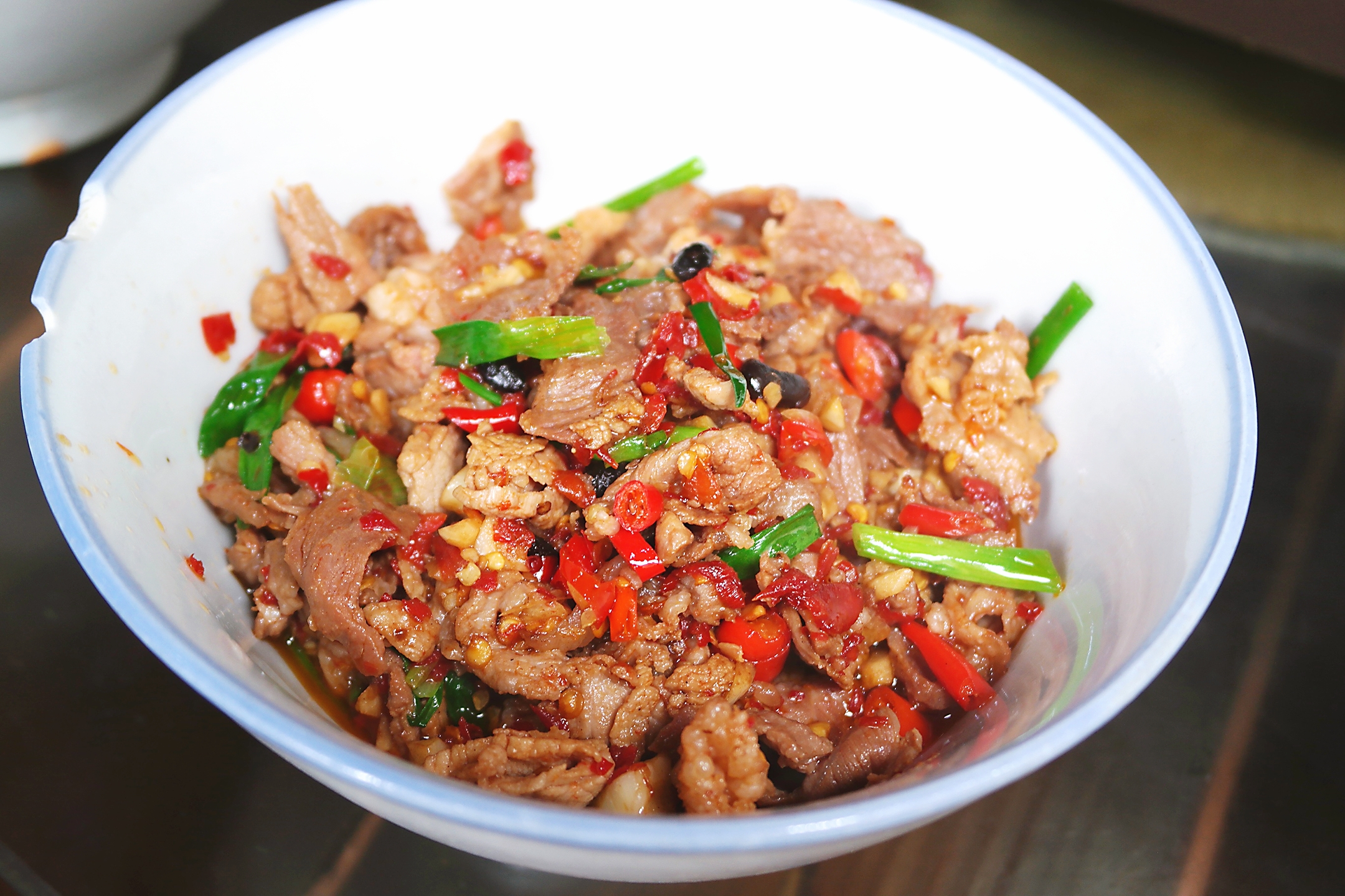 辣椒炒肉,子元排骨,荷包蛋焖脱骨肉……邵阳的家常菜真够味!