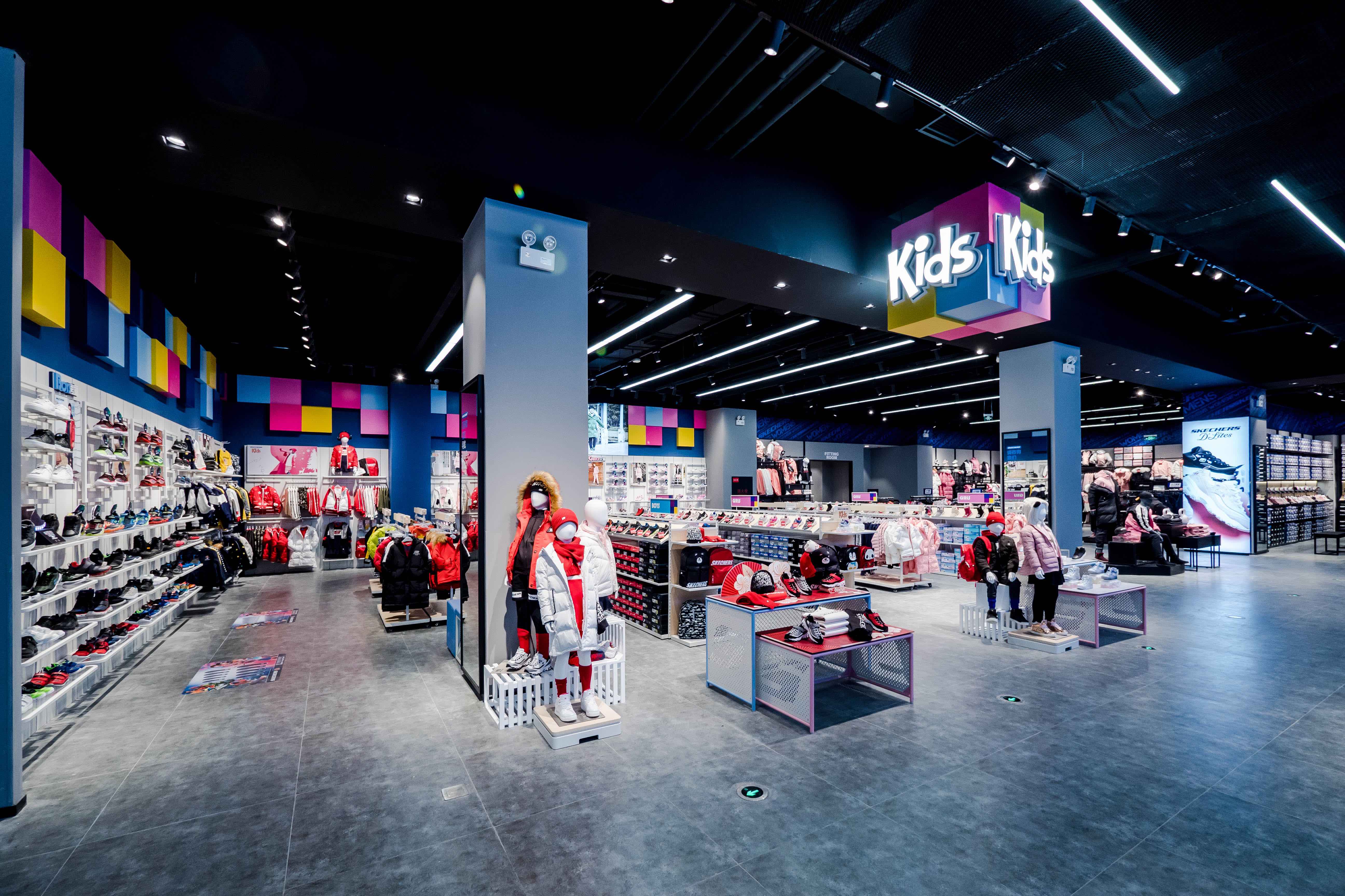 运动品牌发力二三线城市!斯凯奇中国最大店铺亮相沈阳