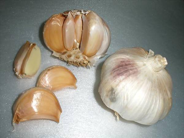 大蒜治鼻炎,一治一个准,3天见效,7天摆脱鼻炎不复发