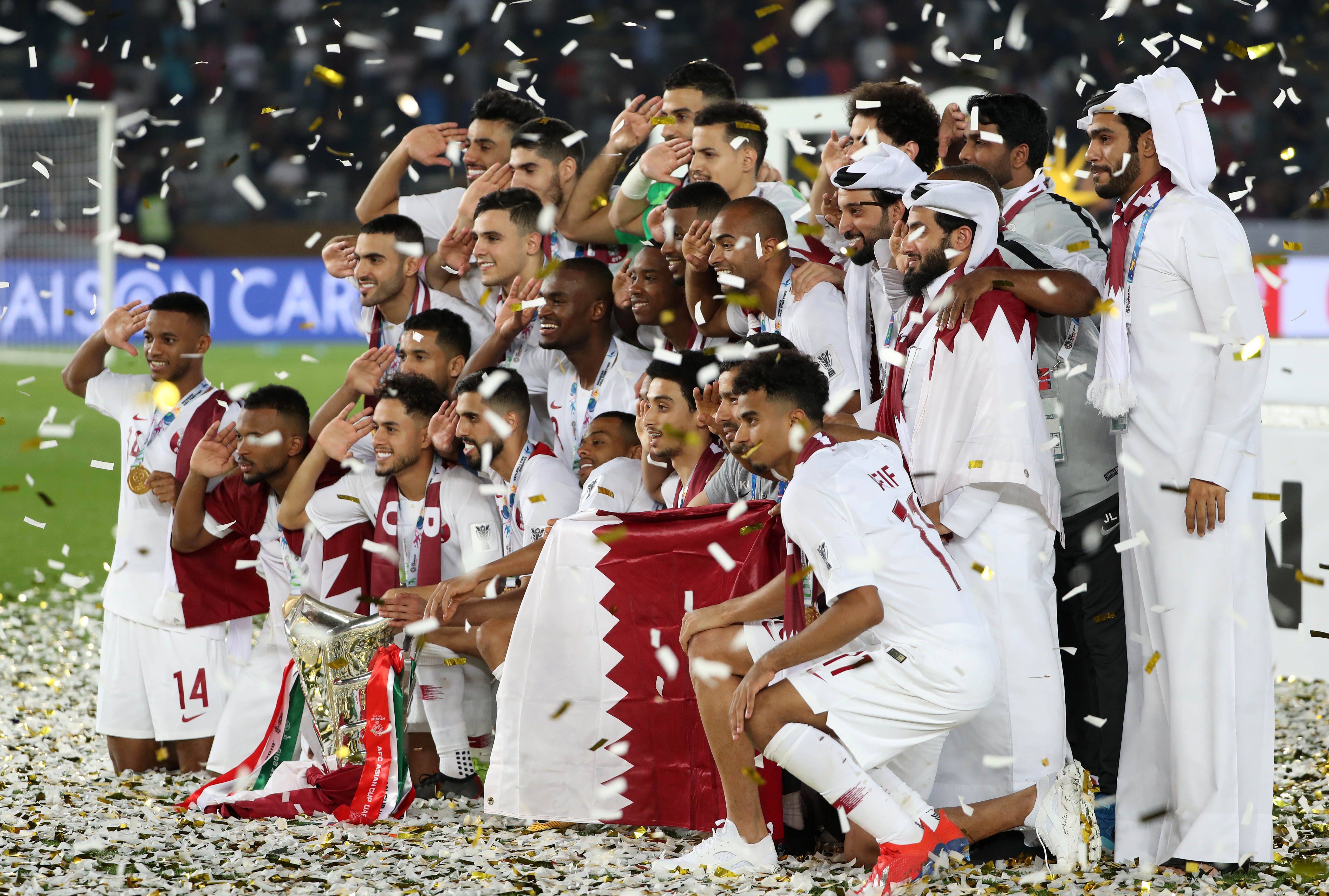 足球——决赛:卡塔尔队夺冠(2)
