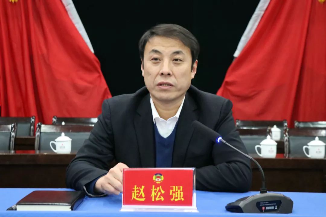 政协第九届吉县委员会第四次会议召开党员大会