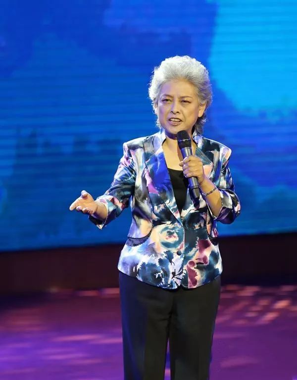 声音巨匠│于芳:庄重朴实,大国之声(内附5篇朗诵)