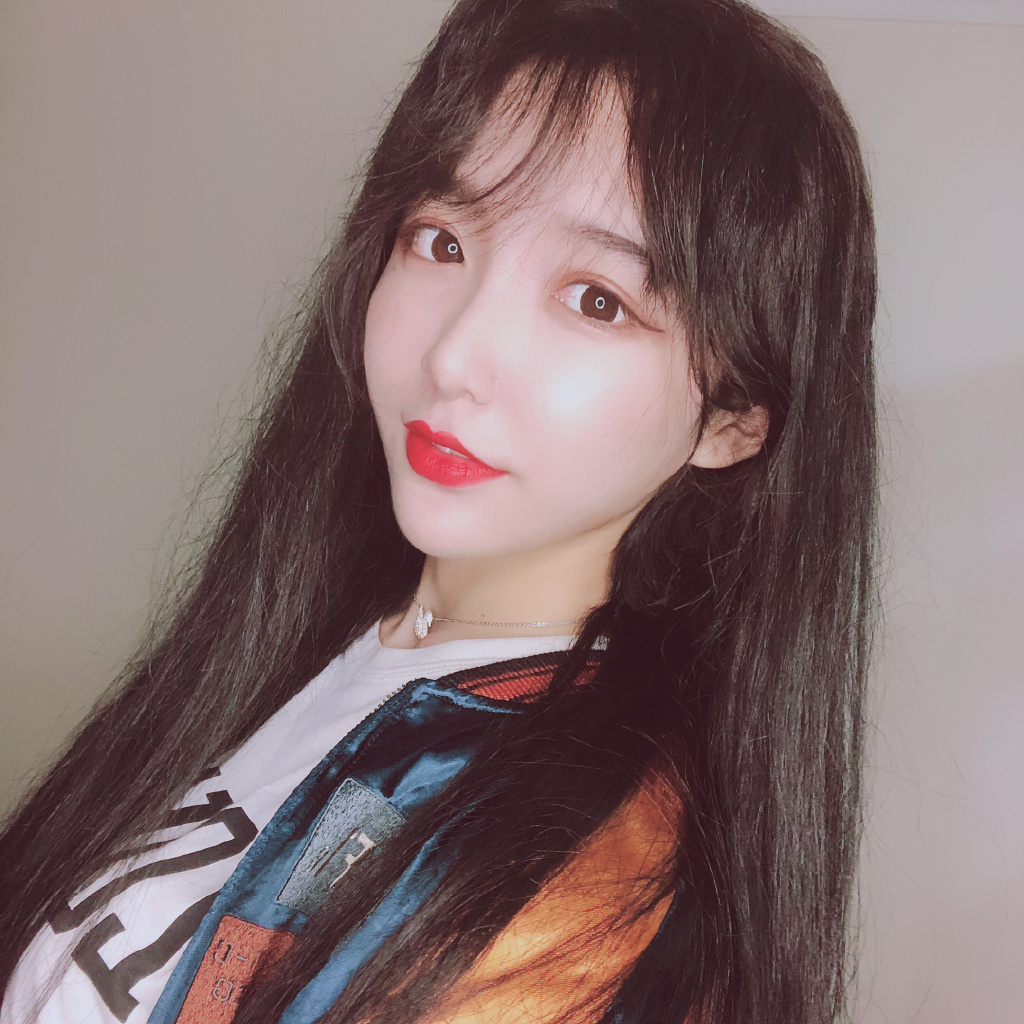 最美女装大佬艾比整容后发声:我真的很自责