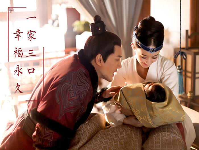 赵丽颖怀孕期自拍照,面色红润终于长肉,期待宝宝的诞生!