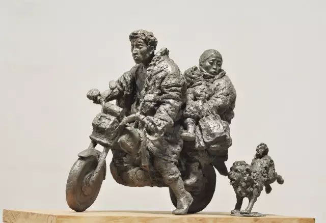 中国当代新锐雕塑艺术家胡学富