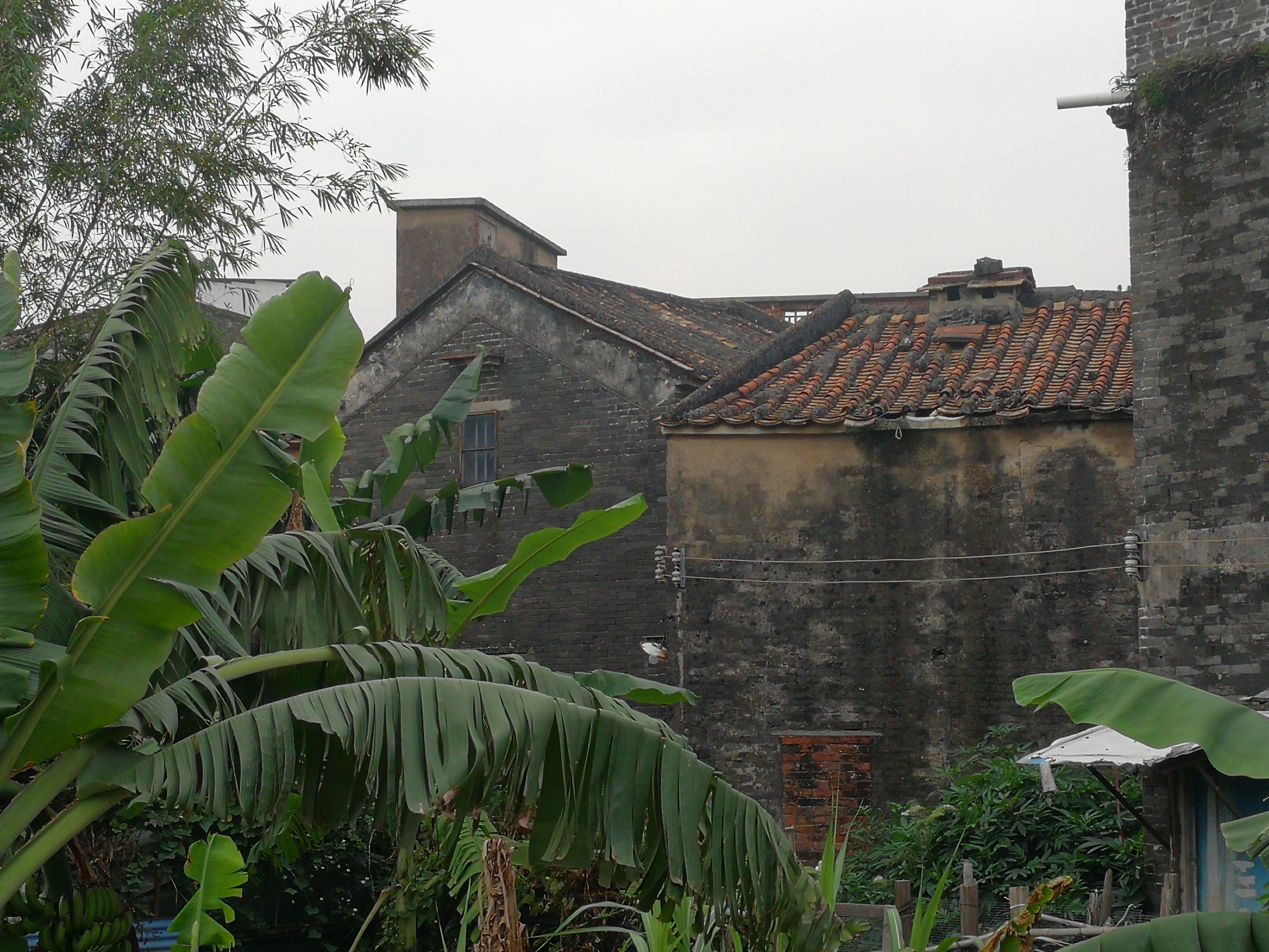 这可能是上个世纪三四十年代的房子.