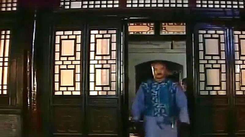 女人被陈坤饰演的太监挠脚心 一颦一簇太用心