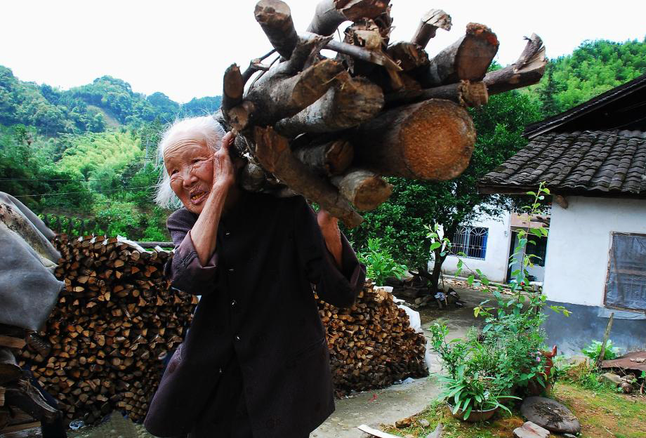 唐诗闲读"若道巫山女粗丑,何得此有昭君村?