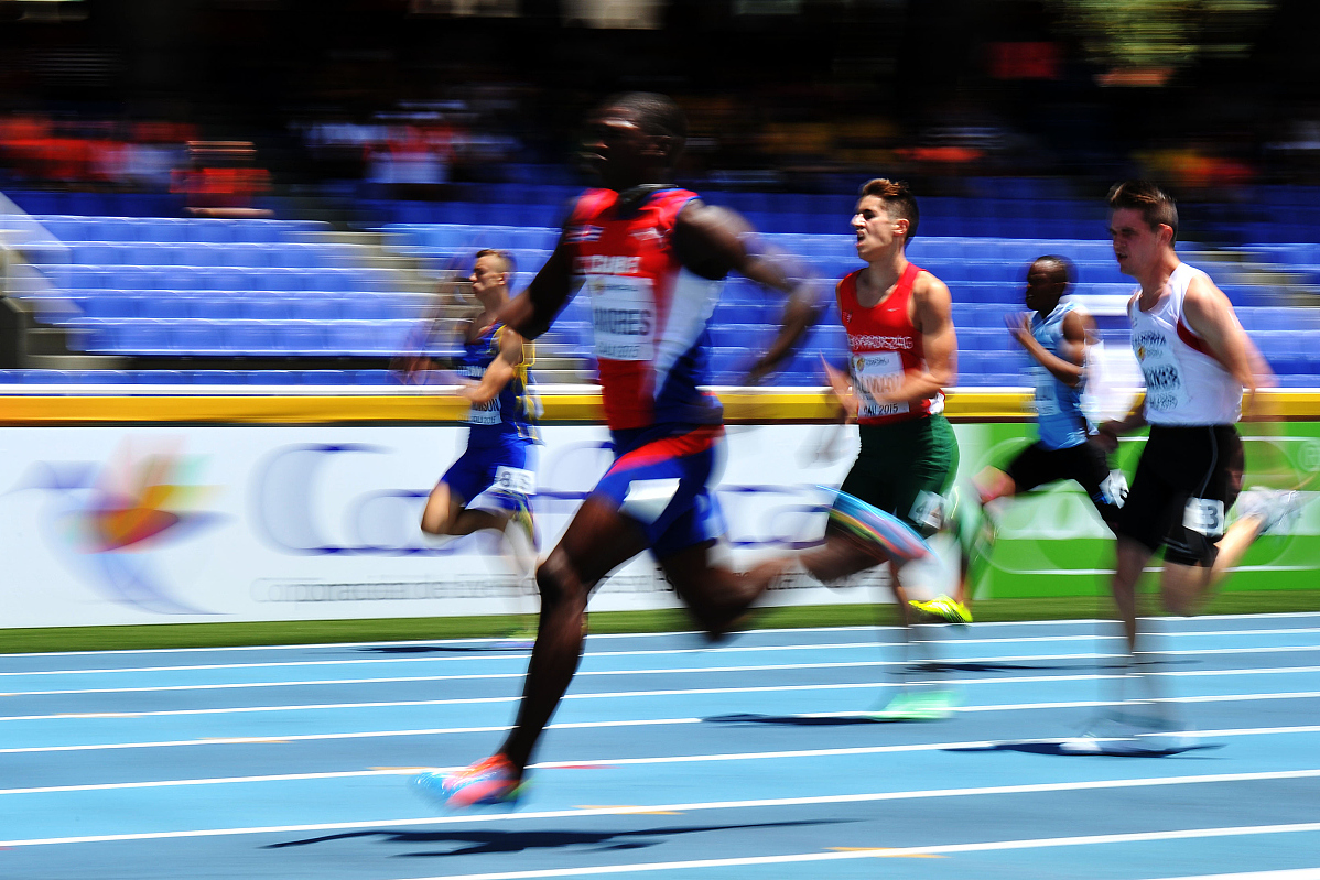 女子纪录由玛丽塔·科赫在1998年创造