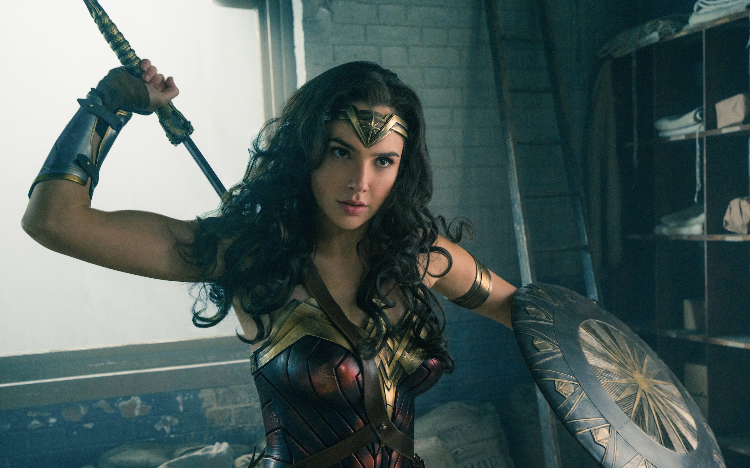 好莱坞最具诱惑力的女明星,气质力压全场,柳岩自愧不如!