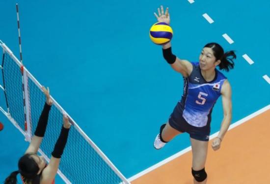荒木绘里香,妈妈级人物复出女排