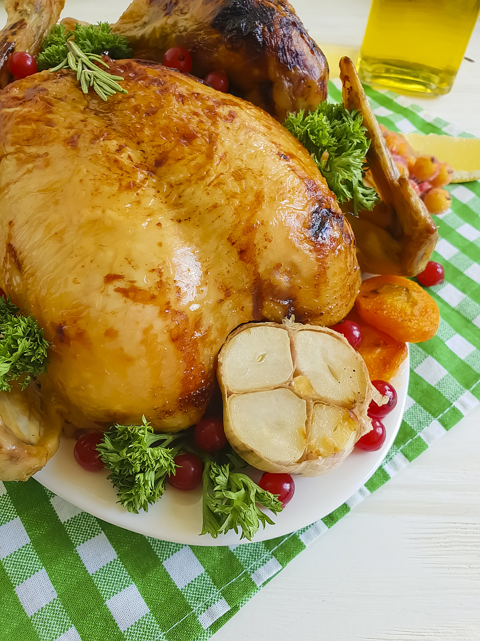 葡国鸡是澳门最具代表性的菜肴之一,香味浓郁,鸡肉鲜嫩可口.