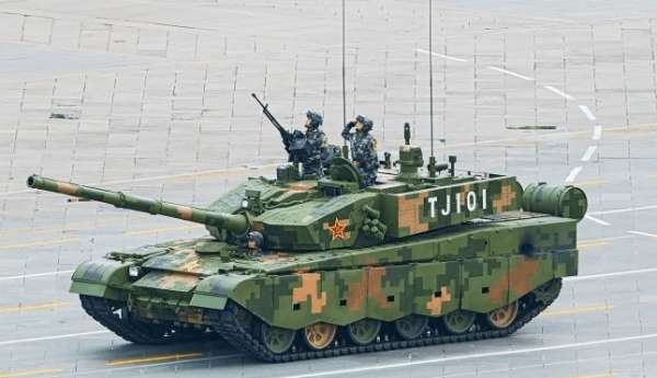 中国99式坦克究竟有多强?足以挑战任何西方坦克,导弹都打不穿!