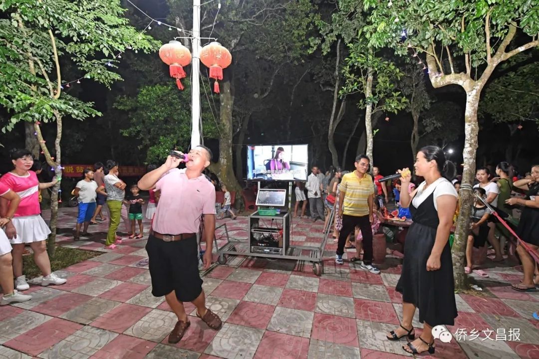 整村扶贫惠民生 文昌公坡镇林茂村民过上好日子