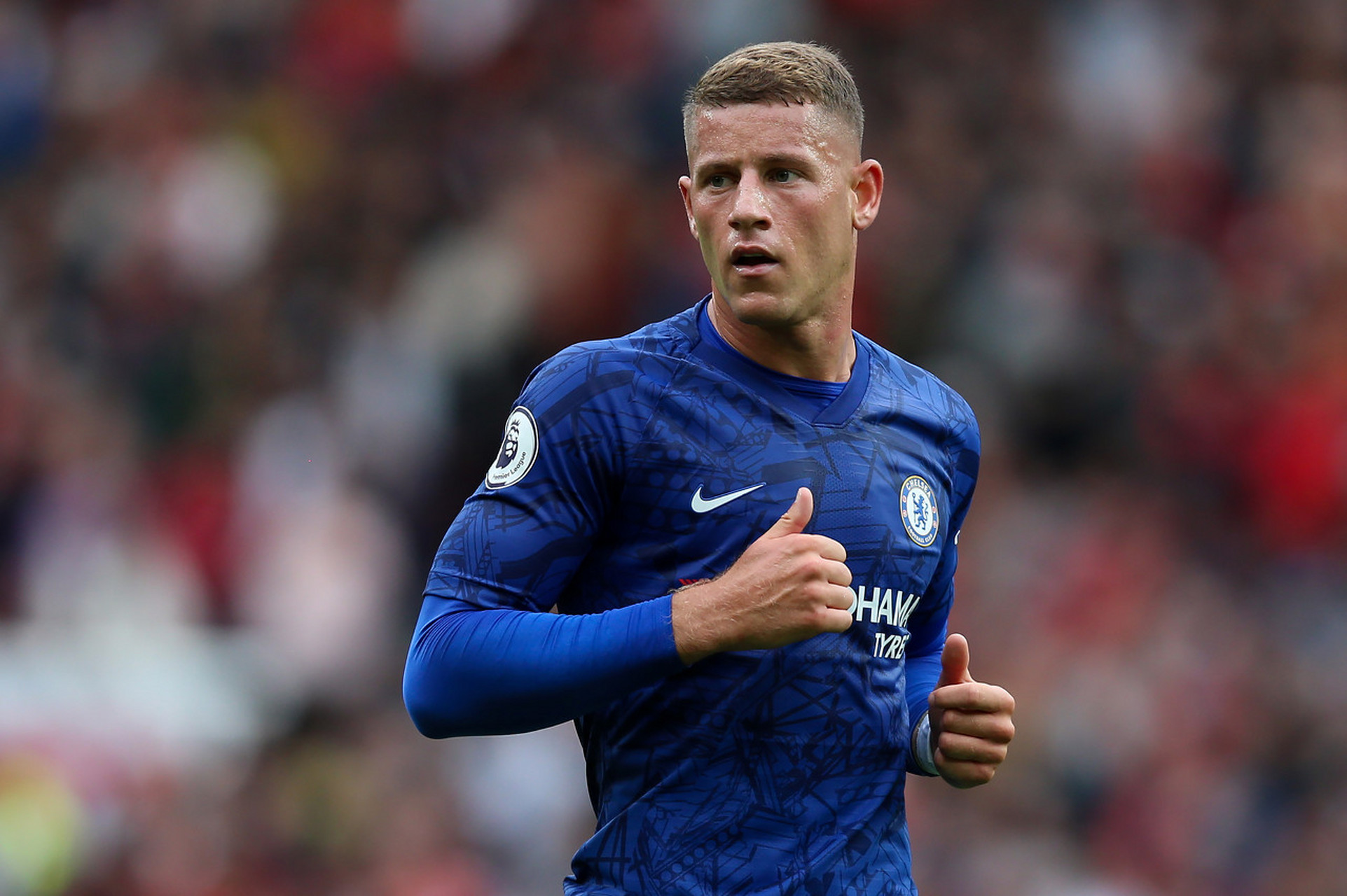 万物皆可云# 近日切尔西球员巴克利自称用16分11秒跑完了5.